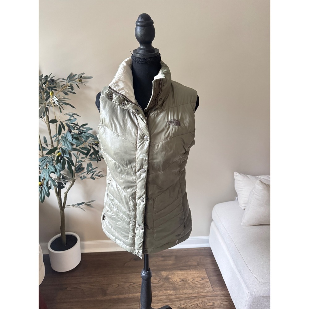 The North Face 700 Down Puffer Vest Womens Small Sage Green Quilted Full Zip
